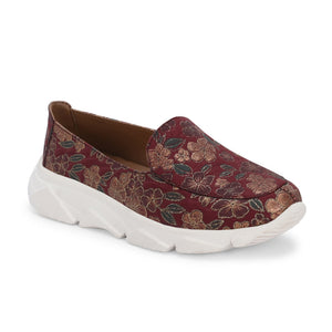 Sneakers by Lady Boss x Egoss