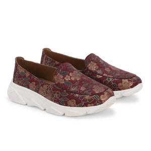 Sneakers by Lady Boss x Egoss