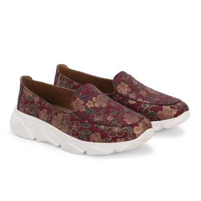 Sneakers by Lady Boss x Egoss