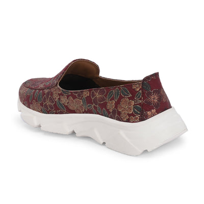 Sneakers by Lady Boss x Egoss