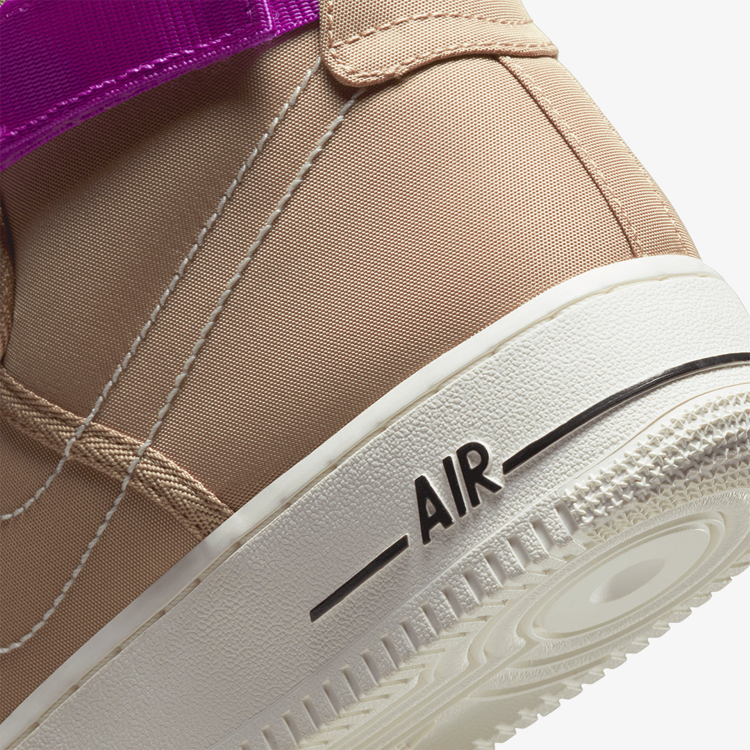 Nike | AIR FORCE 1 HIGH '07 LV8 { HEMP/FUCHSIA