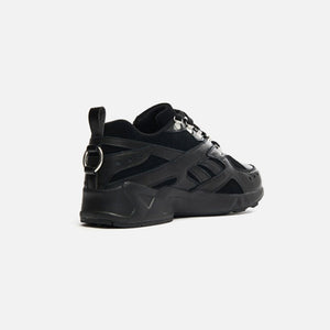 Reebok | AZTREK