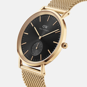 Classic Men Quartz Black Dial Analog Stainless Steel Watch DW00100713K