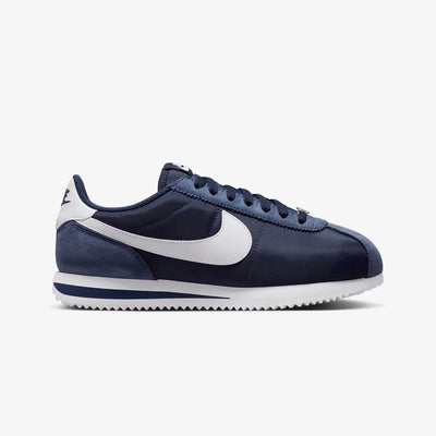 Nike | CORTEZ TXT  { MIDNIGHT NAVY/WHITE