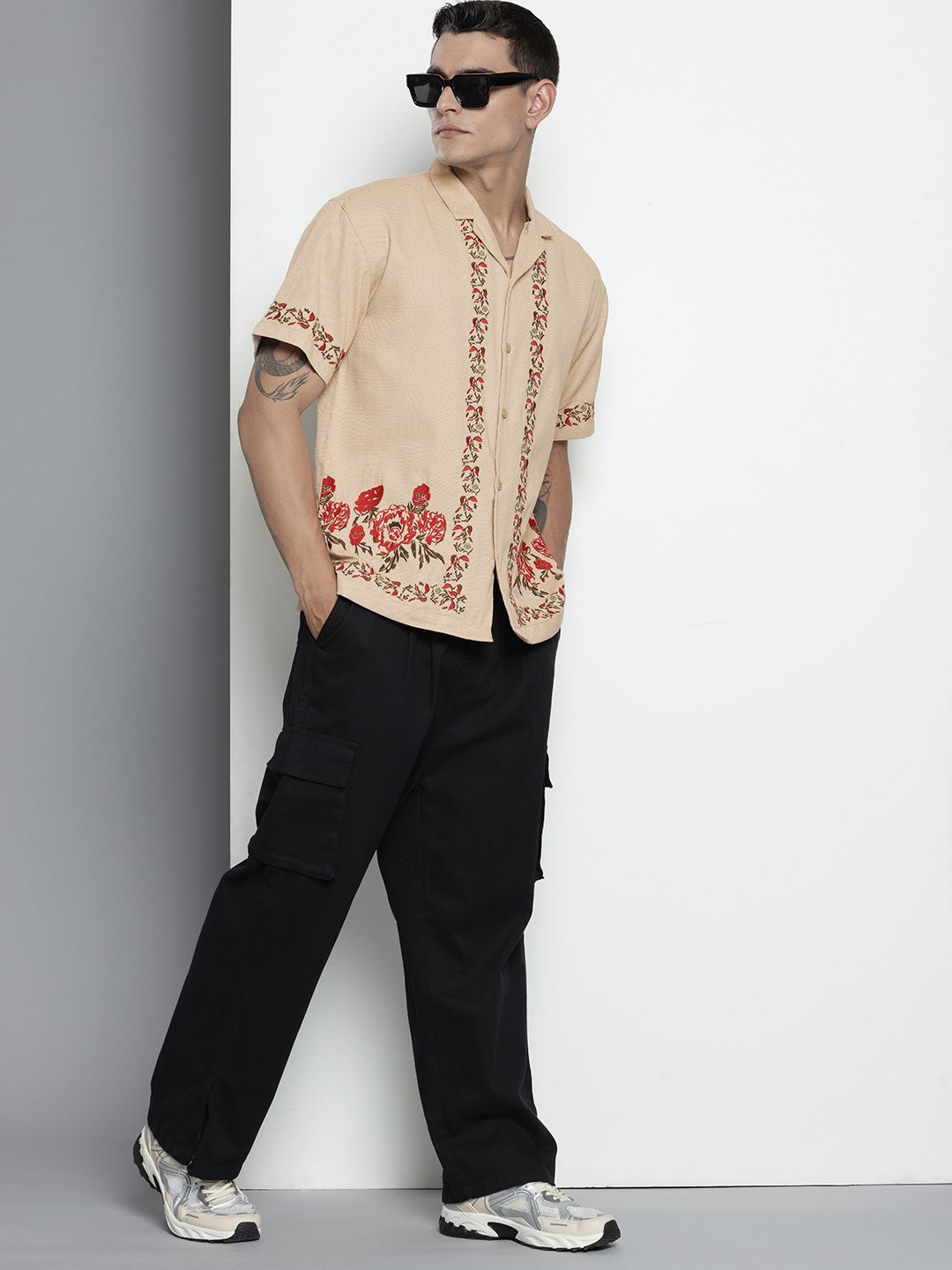 Men's Khaki Relaxed Fit Solid Resort Wear Shirt