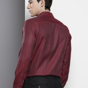 Men's Burgundy Slim Fit Solid Formal Shirt