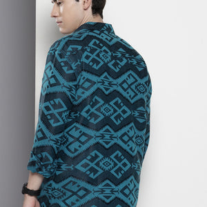 Men's Blue Relaxed Fit Textured Resort Wear Shirt