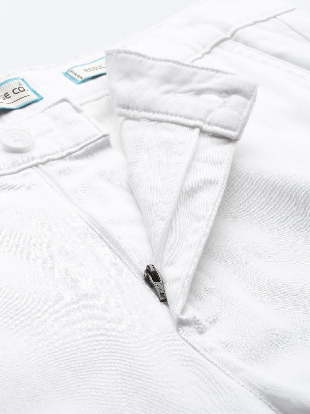 Men's White Regular Fit Solid Chinos