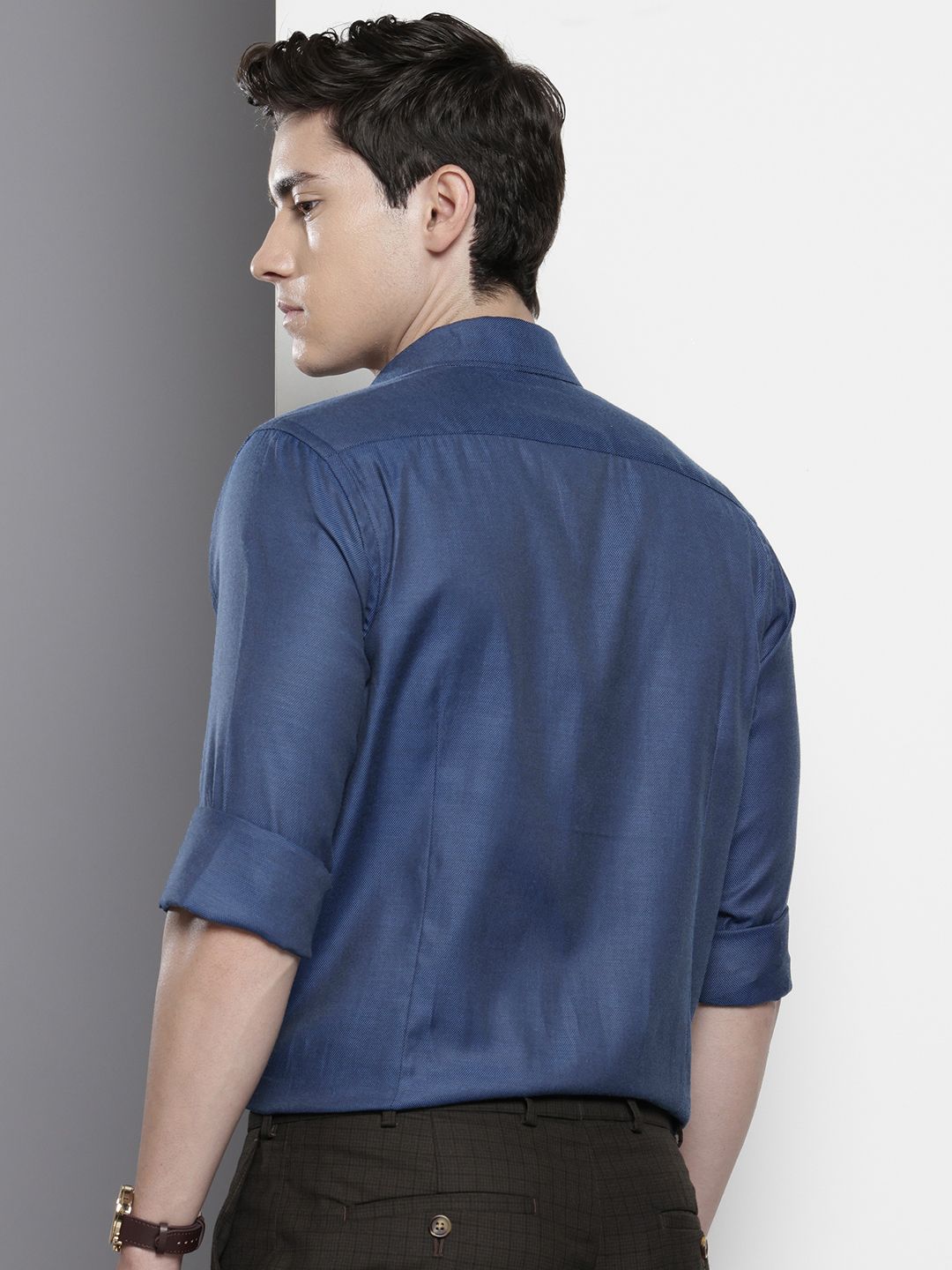 Men's Blue Slim Fit Solid Formal Shirt