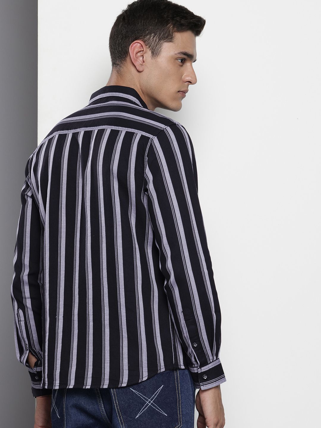 Men's Black Slim Fit Striped Casual Shirt