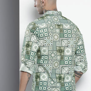 Men's Green Regular Fit Indie Print Resort Wear Shirt