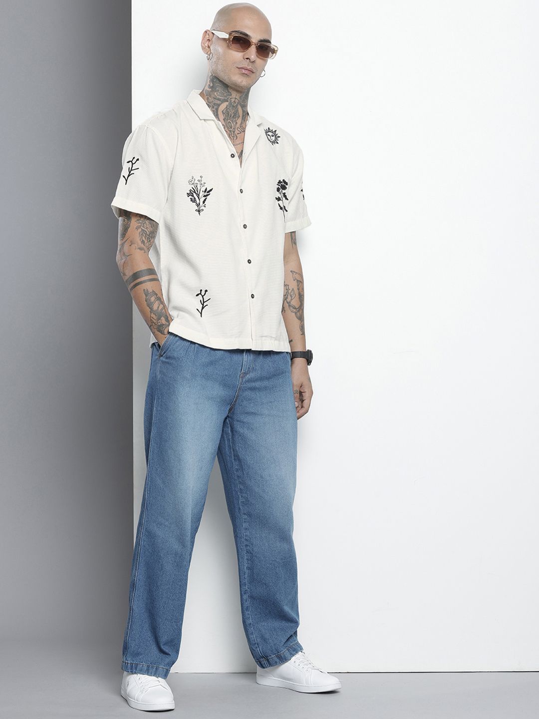 Men's White Relaxed Fit Embroidered Resort Wear Shirt