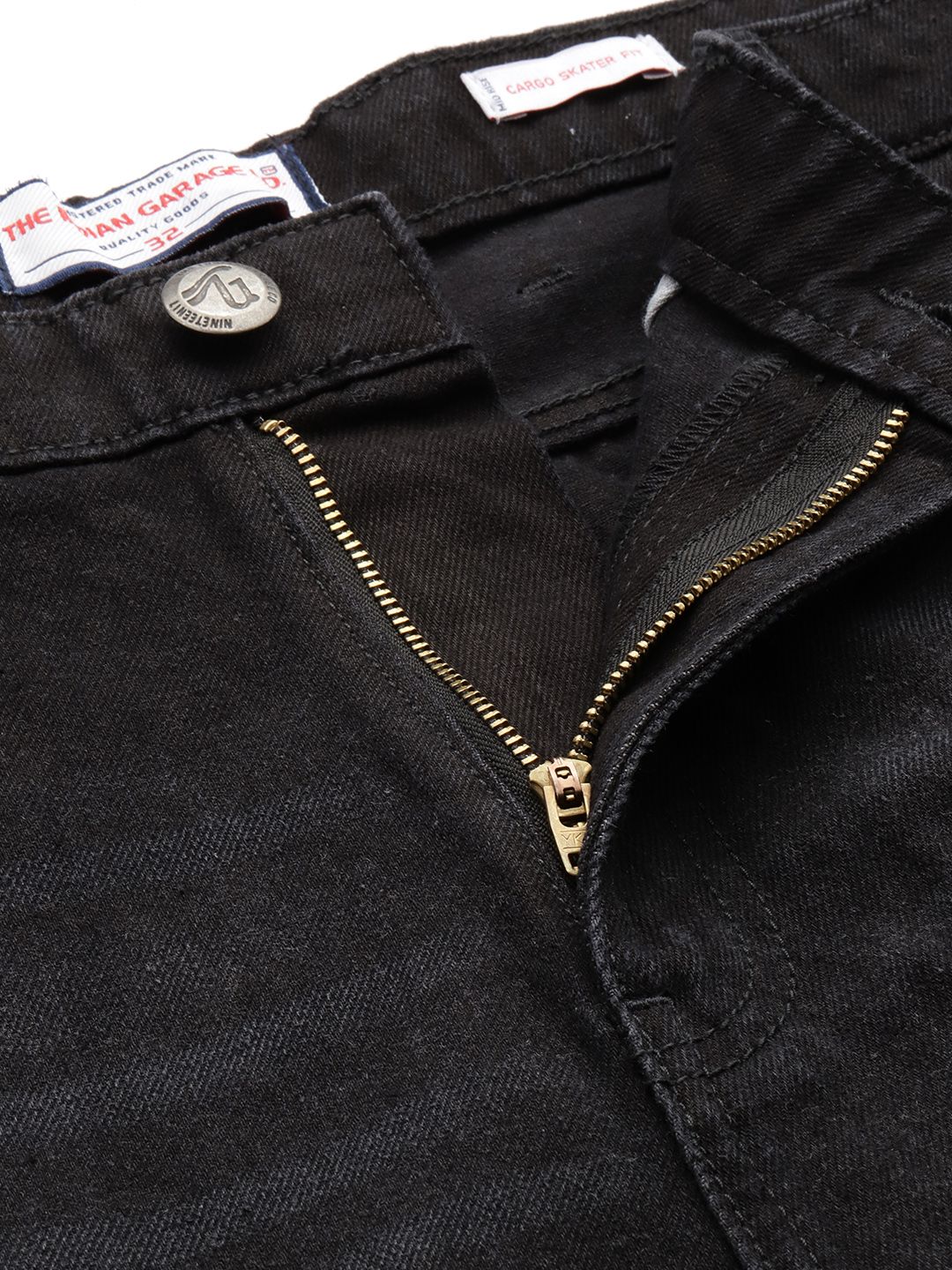 Men's Black Relaxed Fit Solid Cargo Jeans