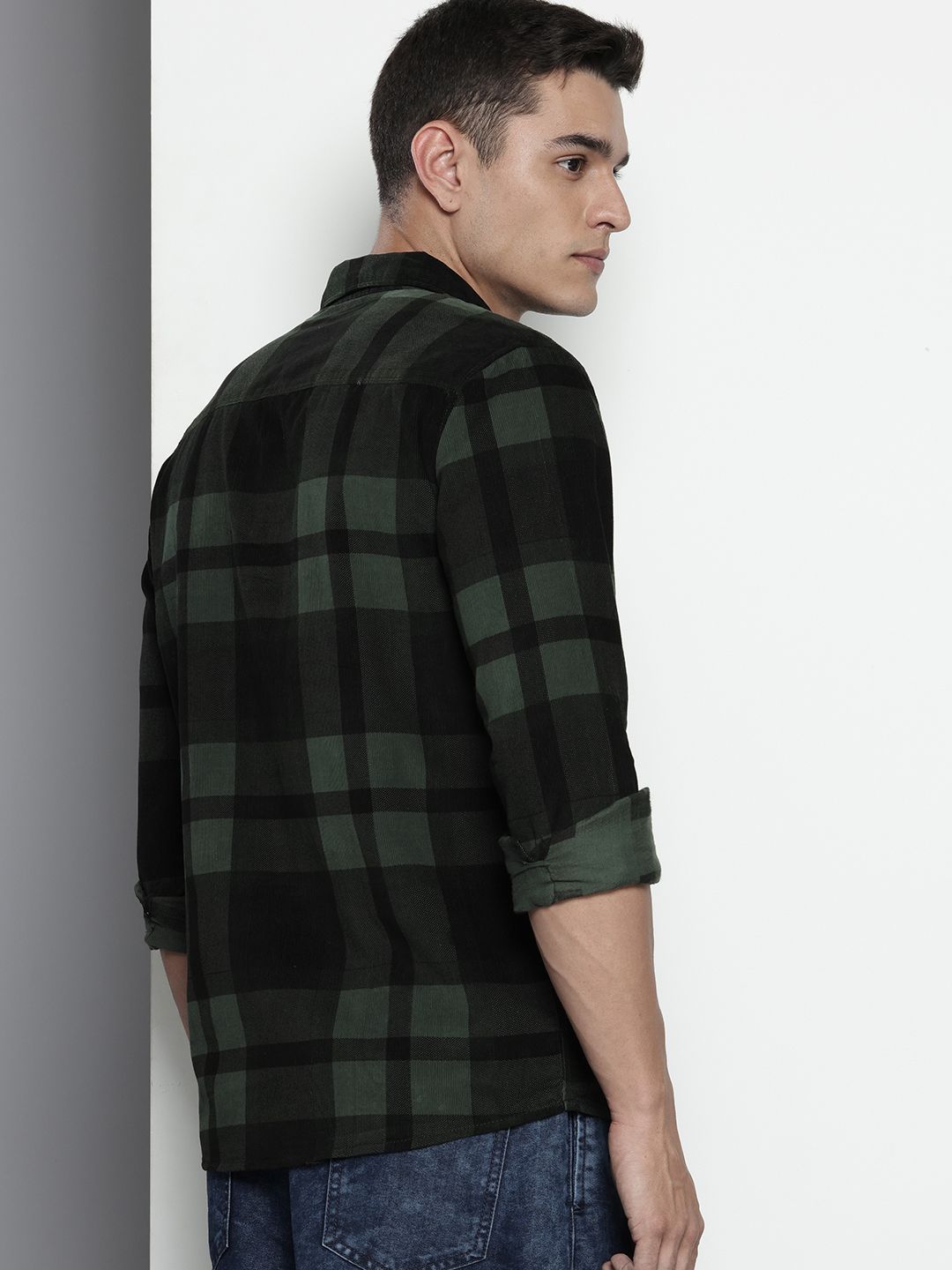 Men's Green Regular Fit Checked Casual Shirt