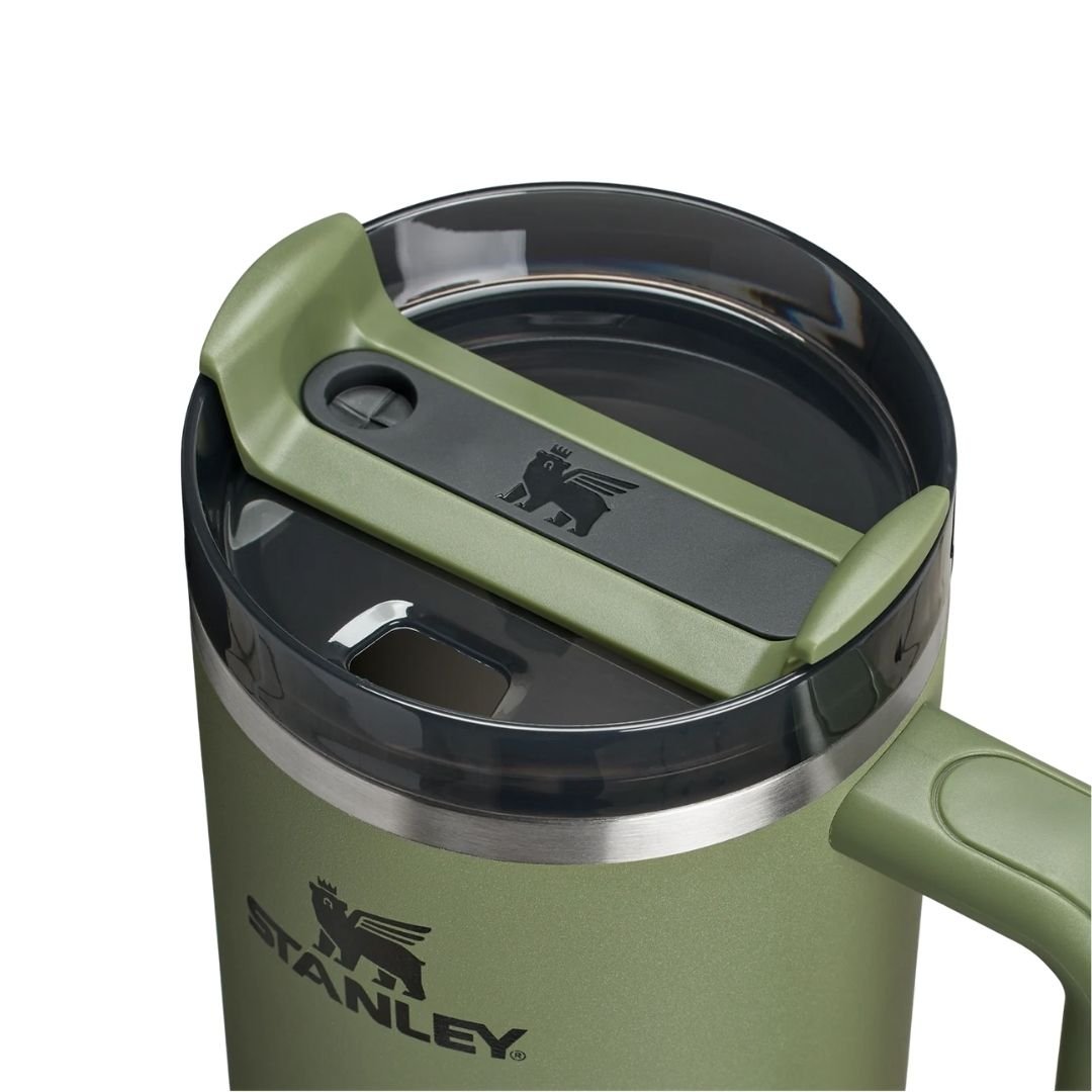 Stanley Quencher H2.0 Flowstate™ Tumbler | 40 OZ Dried Pine