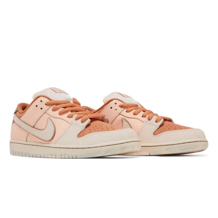 SB Dunk Low Trocadéro Gardens