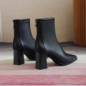 Noelia Short Leather Pointed Ankle Boots