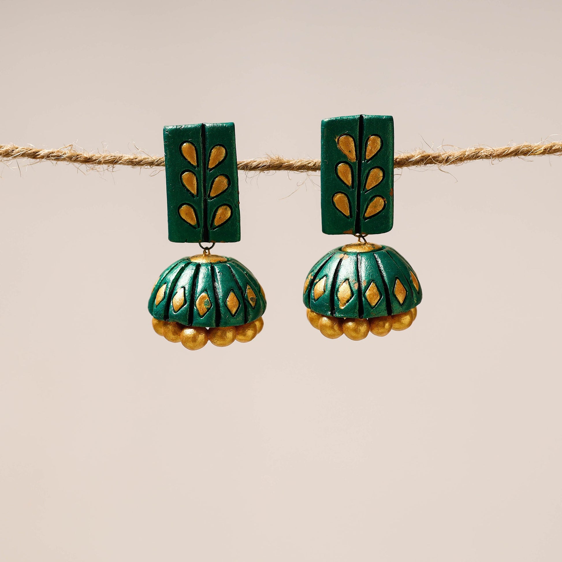 Bishnupur Handpainted Terracotta Jhumki Earrings 07