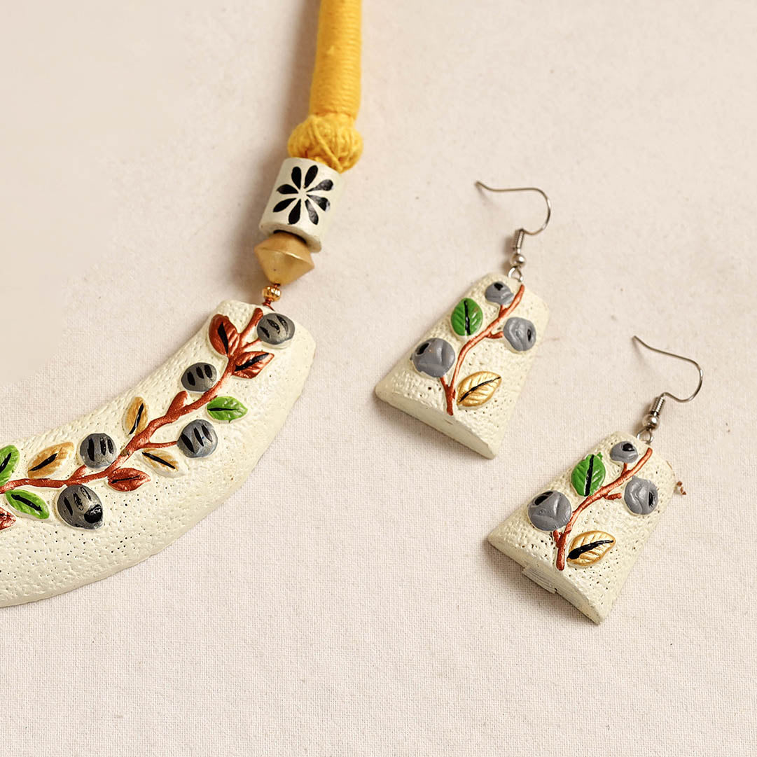 Bishnupur Handpainted Terracotta Necklace Set 11