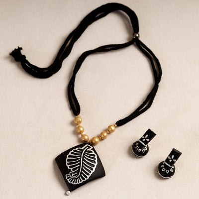 Bishnupur Handpainted Terracotta Necklace Set