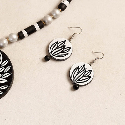 Bishnupur Handpainted Terracotta Necklace Set