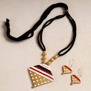 Bishnupur Handpainted Terracotta Necklace Set