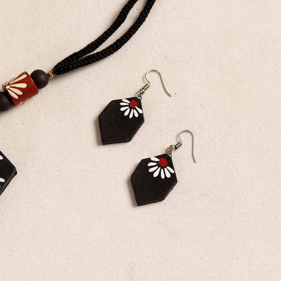 Bishnupur Handpainted Terracotta Necklace Set