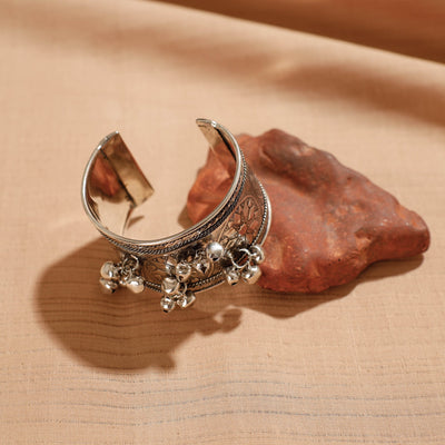 Antique Finish Oxidised German Silver Bangle / Cuff Bracelet (Adjustable)