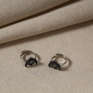 Antique Silver Finish Oxidised Brass Base Toe Ring (Adjustable)