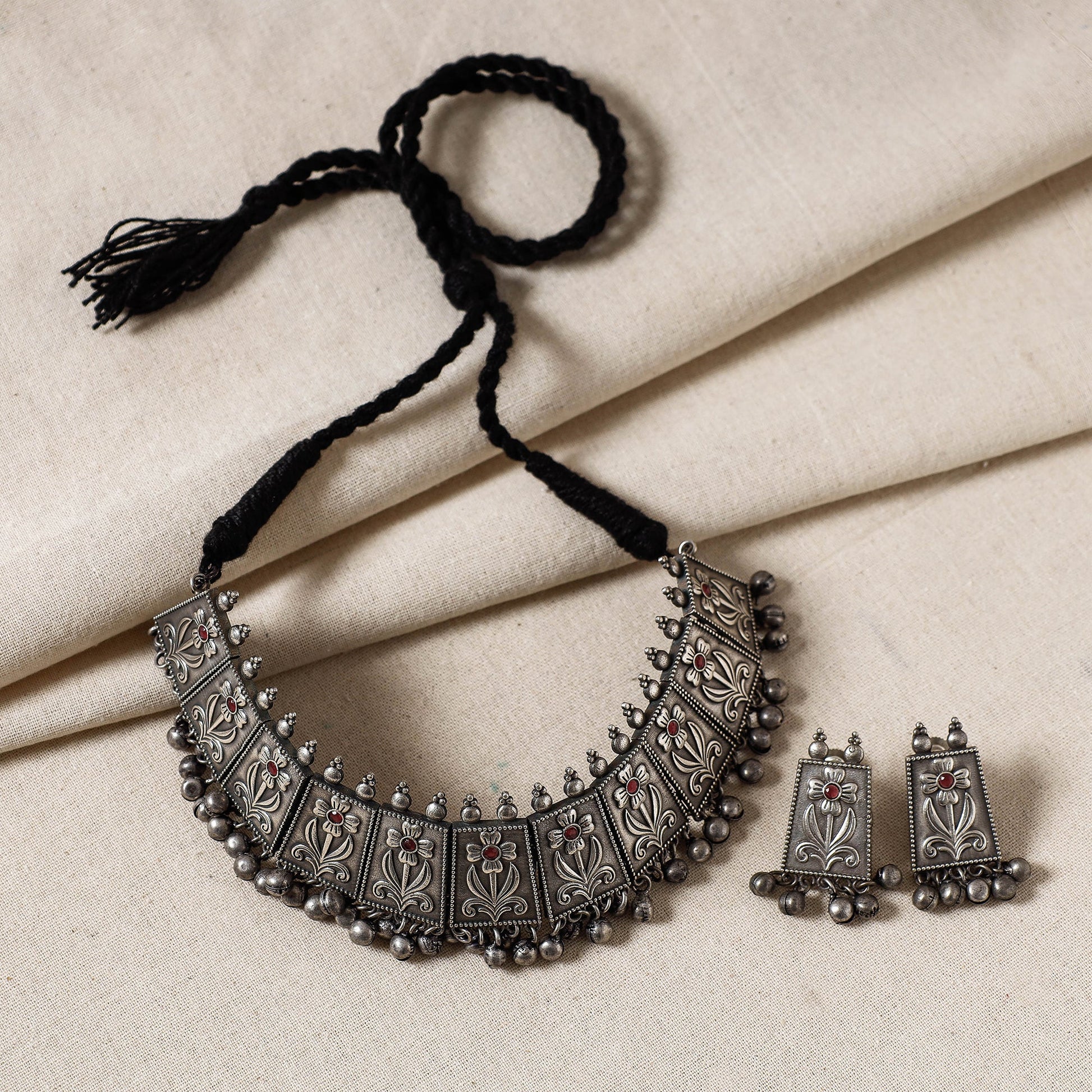 Antique Silver Finish Oxidised Brass Base Necklace Set