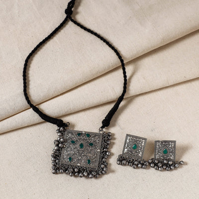 Antique Silver Finish Oxidised Brass Base Stone Work Necklace Set
