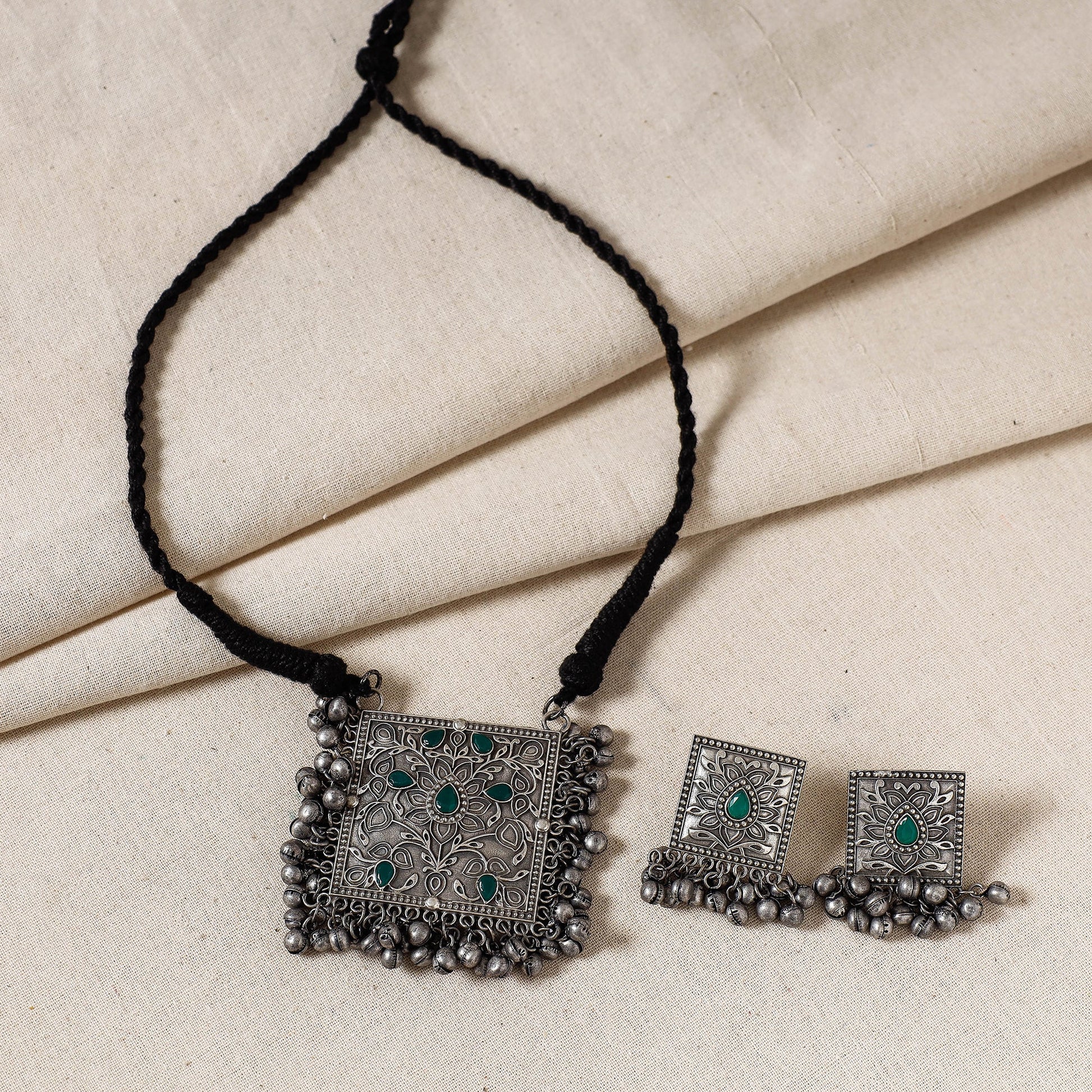 Antique Silver Finish Oxidised Brass Base Stone Work Necklace Set