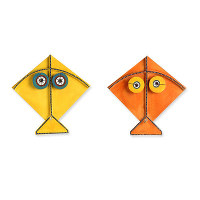 'Kite Pals' Handpainted Wall Décor Hangings In Pine Wood (Set of 2)