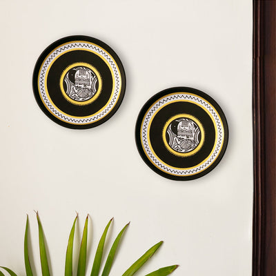 'The Madhubani Tales' Hand Painted Terracotta Wall Plates Wall Décor (8 inch, Set of 2, Black)