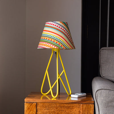 'Many Hued Triangles' Handcrafted Tripod Table Lamp In Iron (17 Inch)