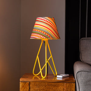 'Many Hued Triangles' Handcrafted Tripod Table Lamp In Iron (17 Inch)