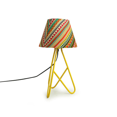 'Many Hued Triangles' Handcrafted Tripod Table Lamp In Iron (17 Inch)