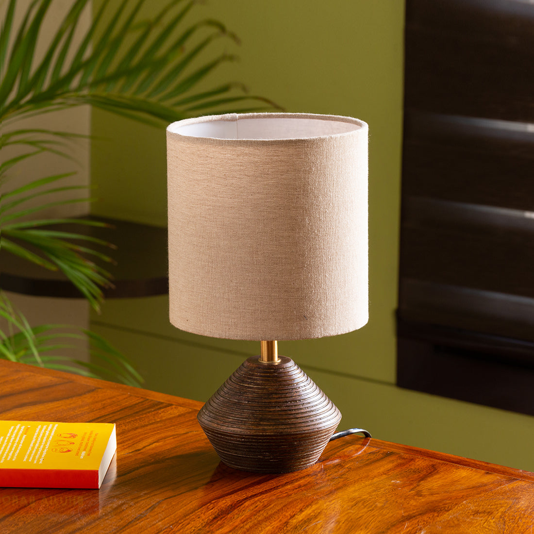 'Pot-Belly' Hand Carved Table Lamp In Mango Wood (14 Inch)