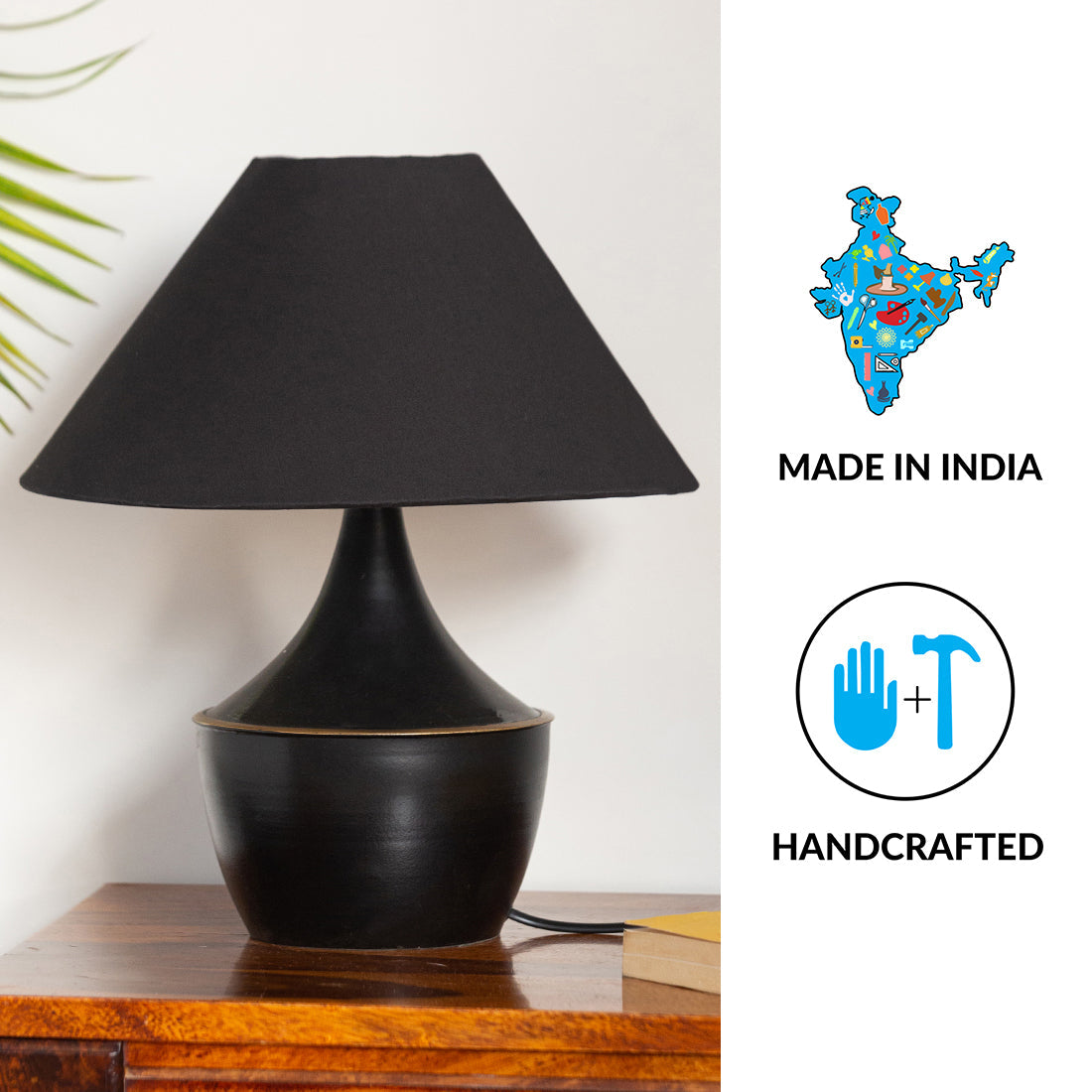 'Intriguingly Goth' Handcrafted Table Lamp in Iron (14 Inch, Matte Black)