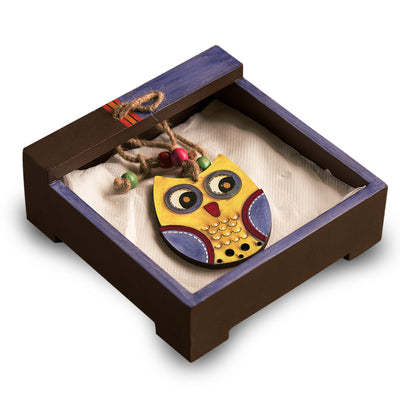 'Owl Motif' Tissue Holder In Pine Wood