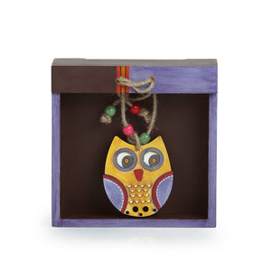 'Owl Motif' Tissue Holder In Pine Wood