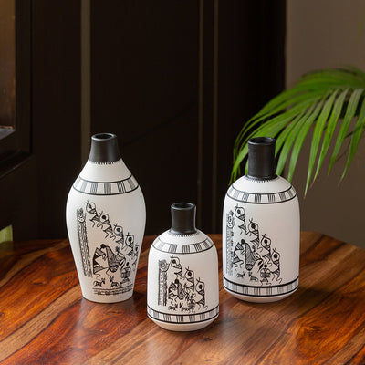 'The Warli Tales' Handpainted Terracotta Vases (Set of 3, White)