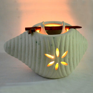 'Shankh Shaped' Ceramic Oil Burner In White