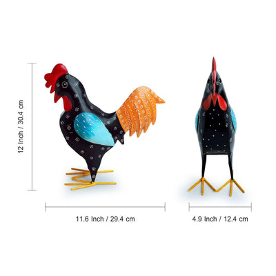 'Rooster Ruckus' Handpainted Garden Decorative Showpiece In Metal (12 Inch)