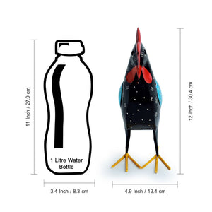 'Rooster Ruckus' Handpainted Garden Decorative Showpiece In Metal (12 Inch)