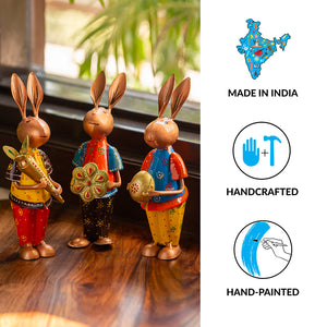 'Rabbit Rumbles' Handpainted Garden Decorative Showpieces In Iron (Set of 3, 8 Inch)