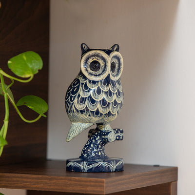 'The Consious Owl' Handpainted Showpiece In Eucalyptus Wood