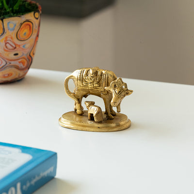 'Kamdhenu Cow With Calf' Brass Showpiece Idol (Hand-Etched, 0.3 Kg)