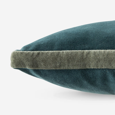 Clune Pillow