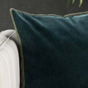 Clune Pillow
